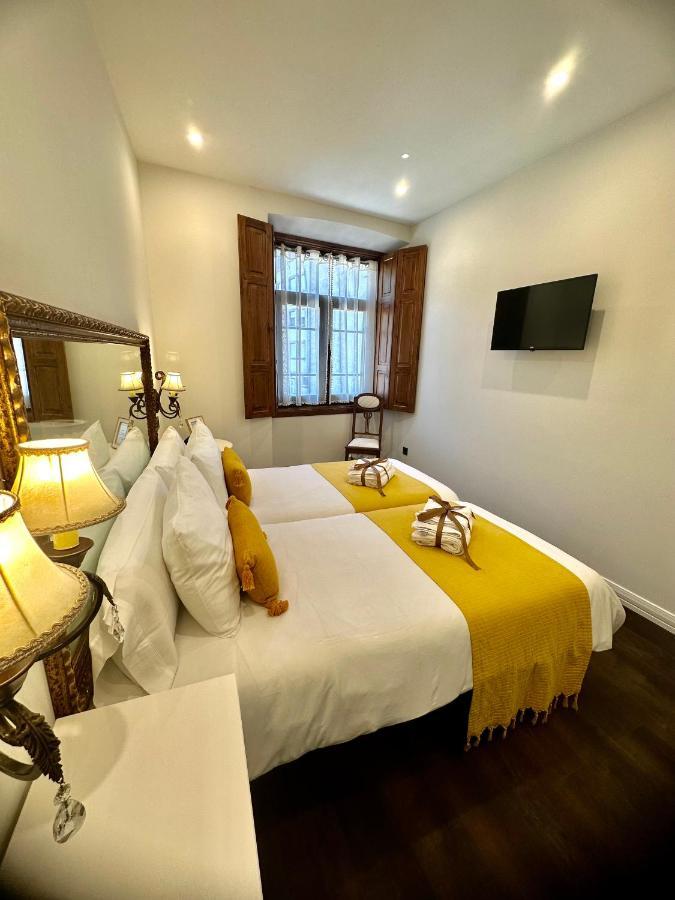 Claren'S Boutique Rooms Cangas De Narcea Exteriör bild