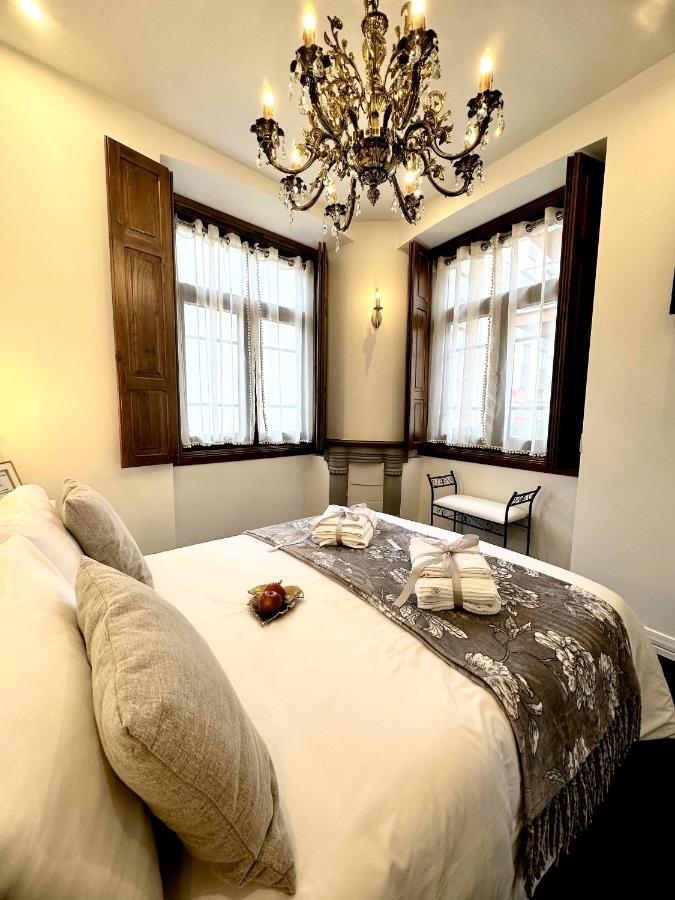 Claren'S Boutique Rooms Cangas De Narcea Exteriör bild